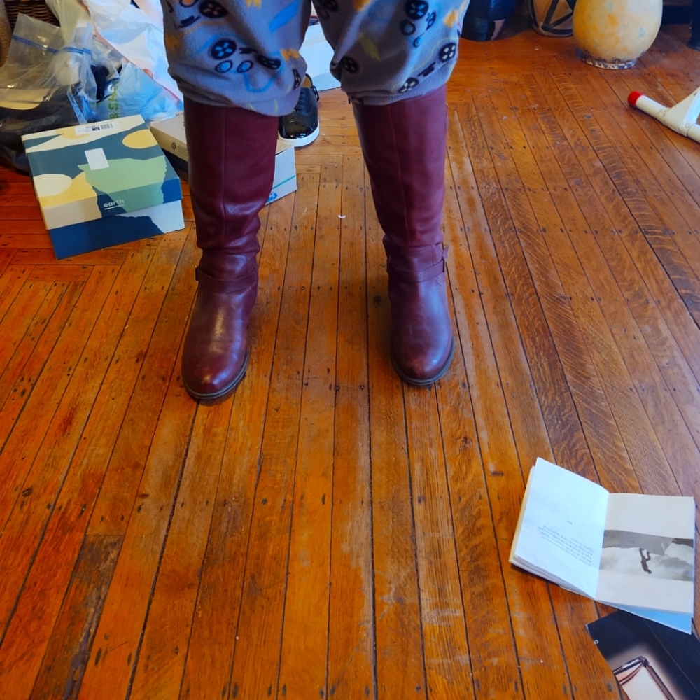 Beautiful lady's riding boots by Naturalizer
